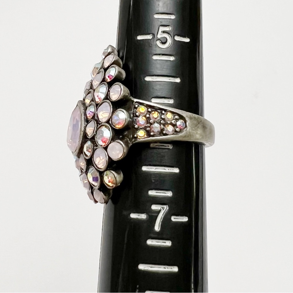 V&A Victoria & Albert Museum Signed Pink AB Crystals Teardrop Ring Size 6 - Picture 9 of 9